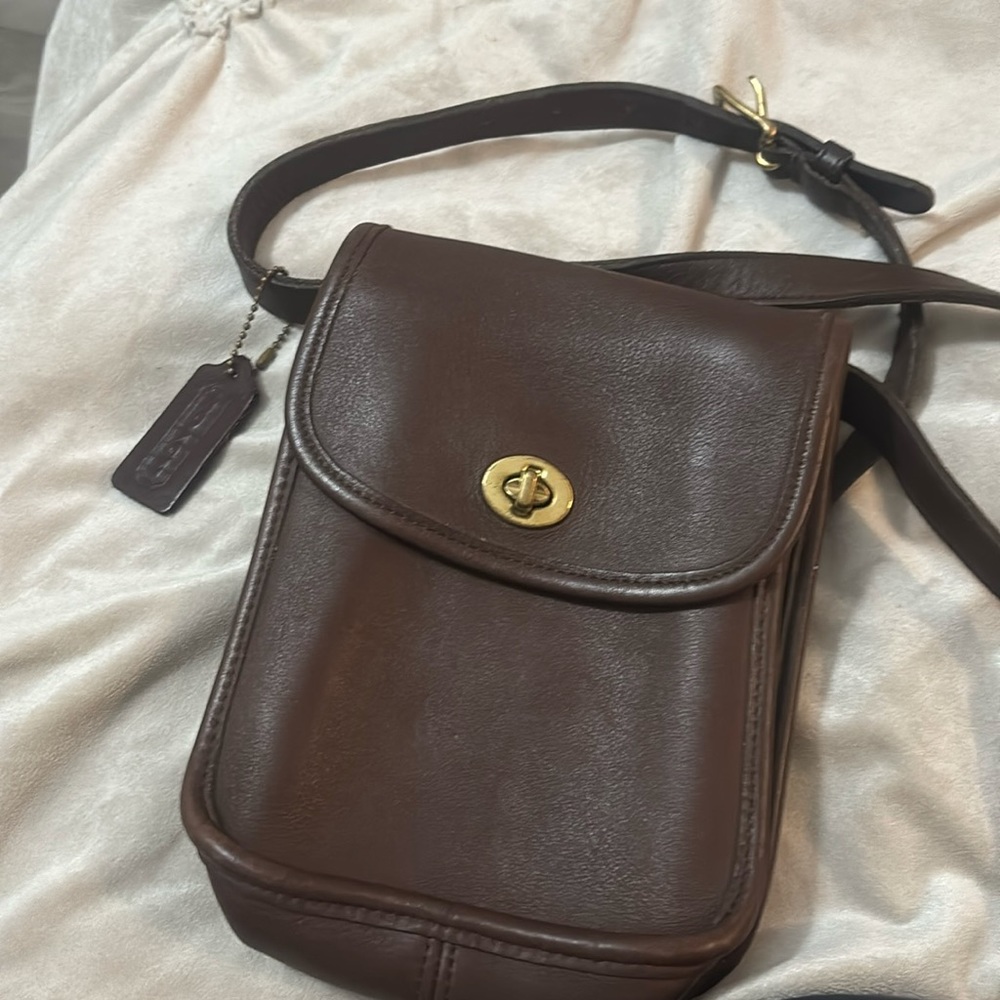 Vintage Coach leather crossbody